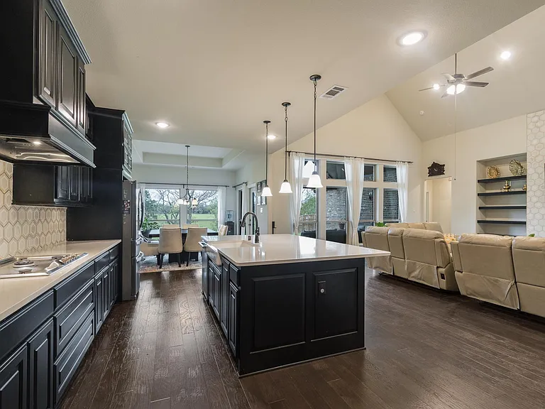 612 Ambergate Dr — Photo 17