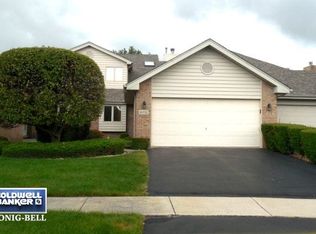 18332 Pinewood Ln, Tinley Park, IL 60477