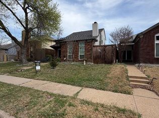 4216 Phoenix Dr, Carrollton, TX 75010