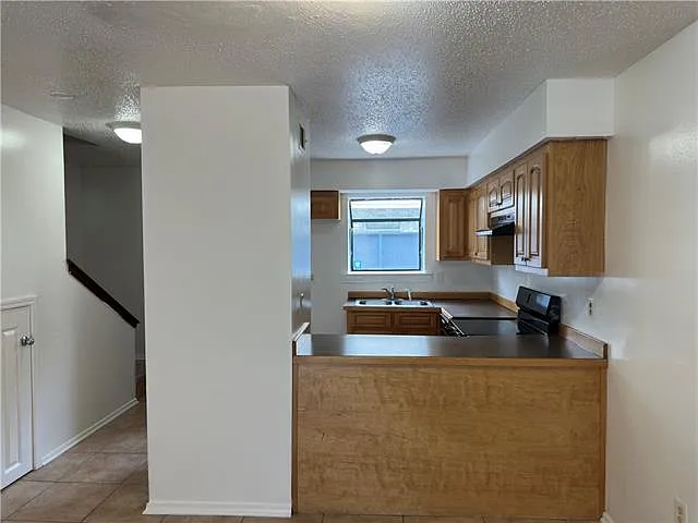 2 bed, 1.5 bath, 1112 sqft, $1,250 — Photo 4