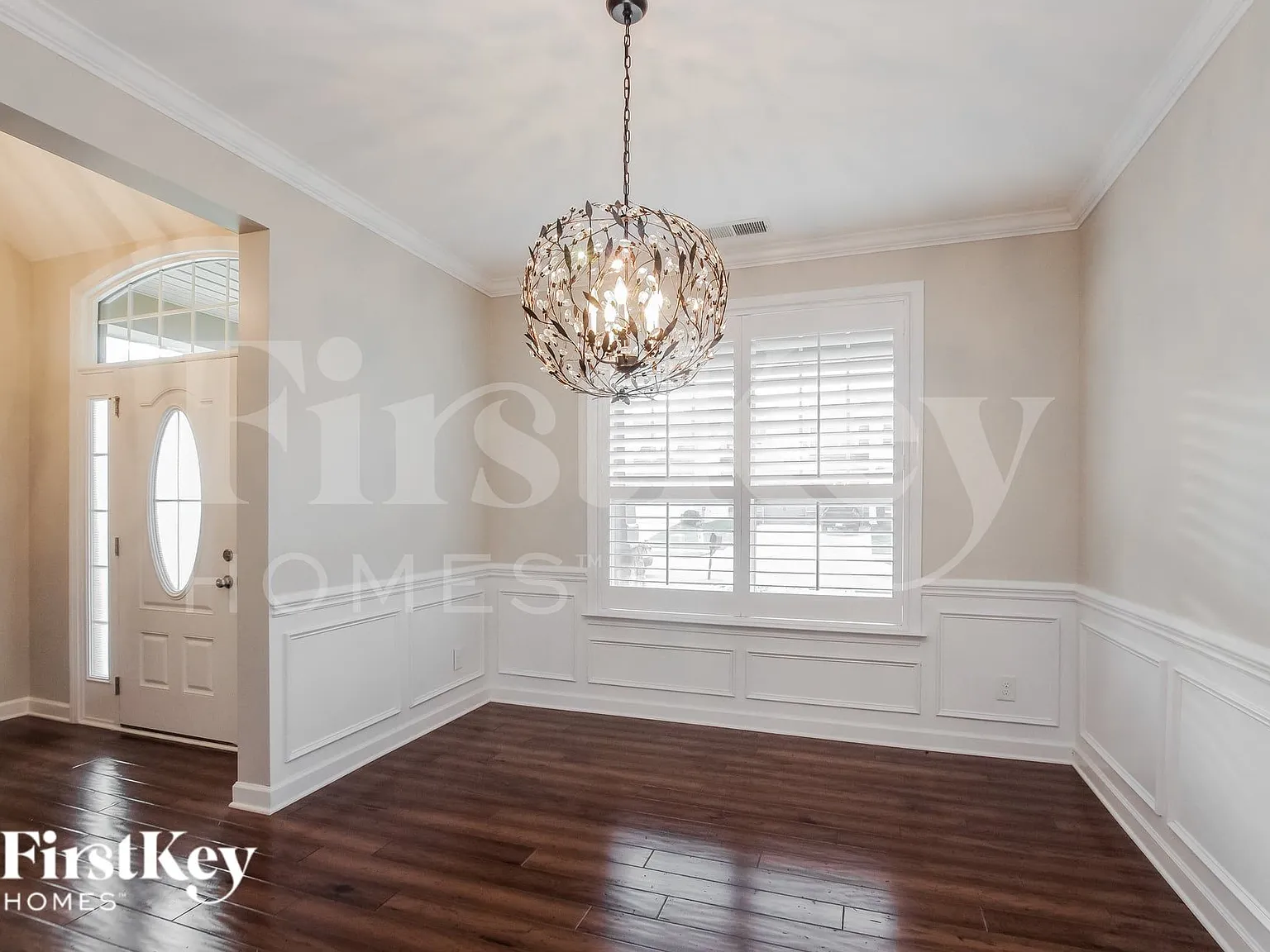 3 bed, 2.5 bath, 2308 sqft, $2,825 — Photo 4