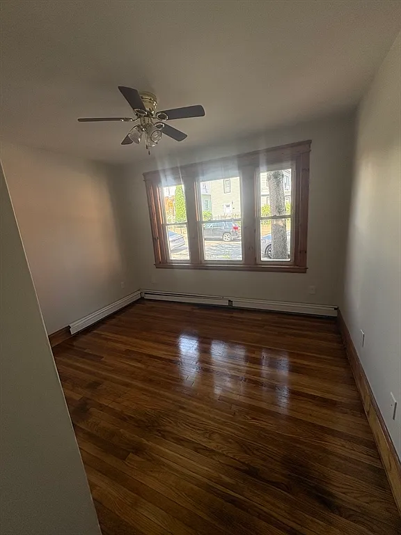 4 bed, 2.0 bath, 1600 sqft, $3,950 — Photo 2