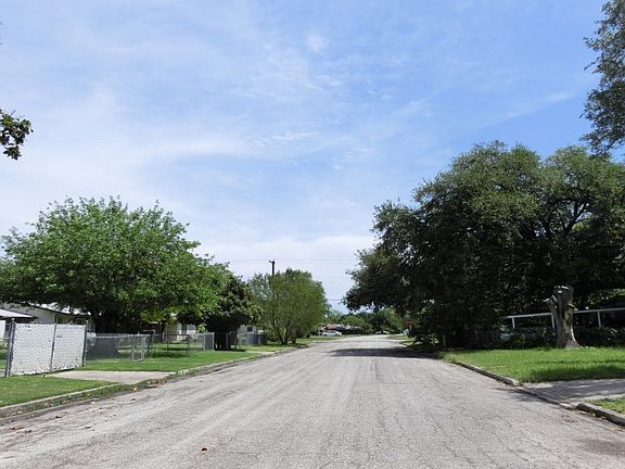 5th image of 134 Ravenhill Dr