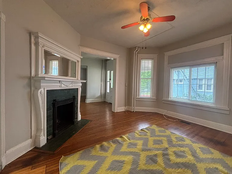 700 Gladstone Ave #2 — Photo 4