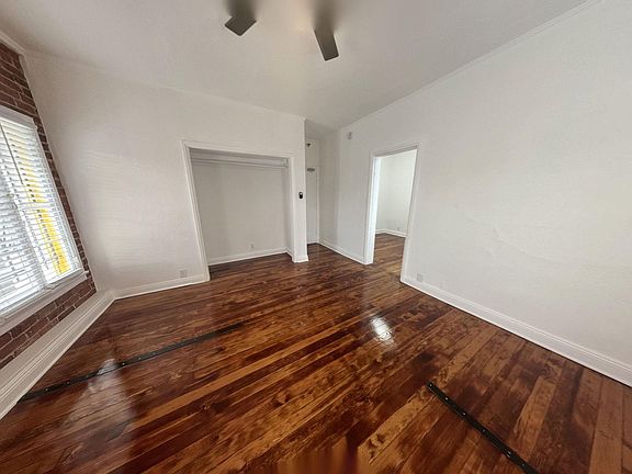 4th image of 3701 W 9th St #107