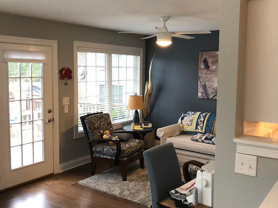 2nd image of 414 Willow Oak Cir