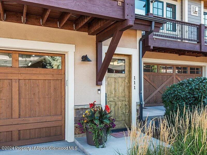 3 bed, 2.5 bath, 2286 sqft, $7,000 — Photo 4