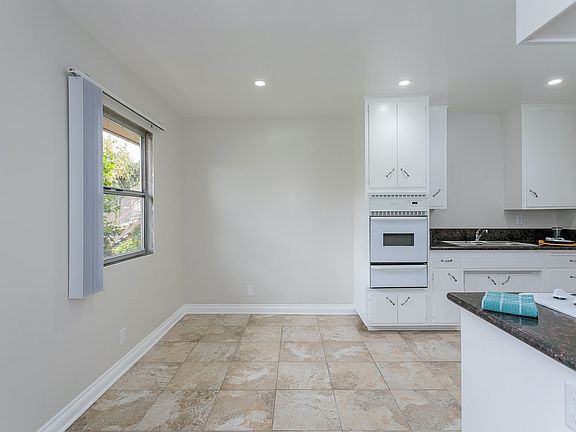 4th image of 209-215 E Live Oak Ave #209-05