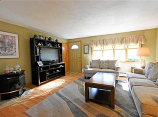 27 Verdic Ave, Providence, RI 02909