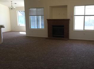 1435 Monarch Dr, Lemoore, CA 93245