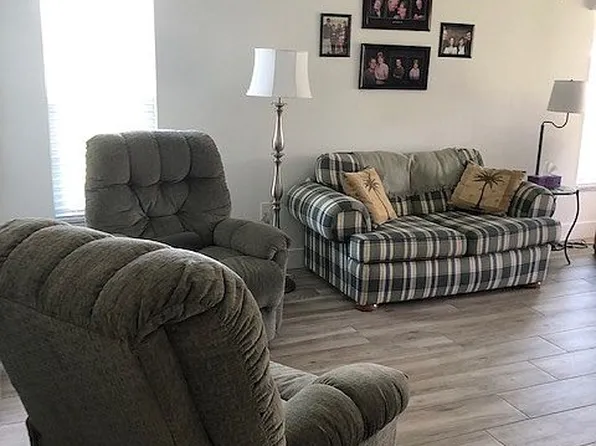 1217 Glendale Cir E #905, Sarasota, FL 34232