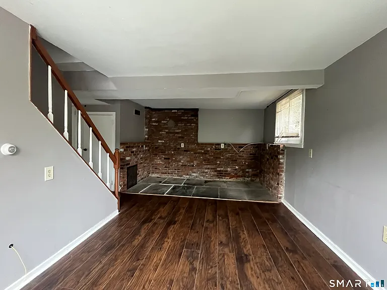 255 Frost Bridge Rd — Photo 4
