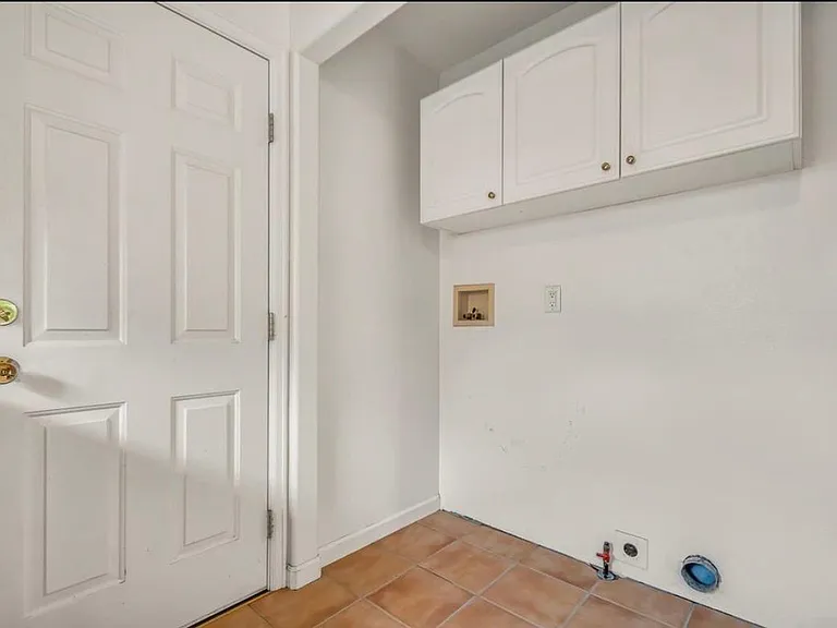 1215 Breeze Dr — Photo 20