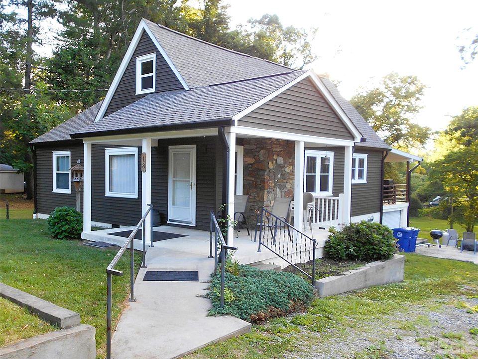 1st image of 18 Herron St