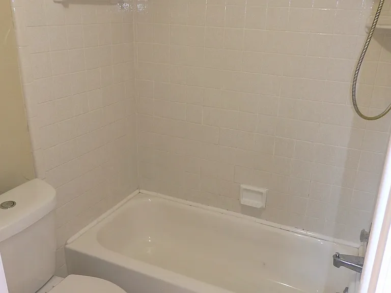 4411 Laurel Club Cir #1 — Photo 22