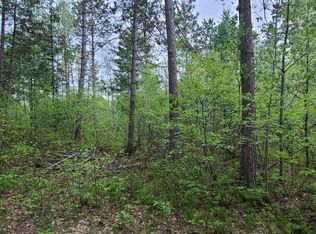 Island Bluff Ln #33, Wausaukee, WI 54177