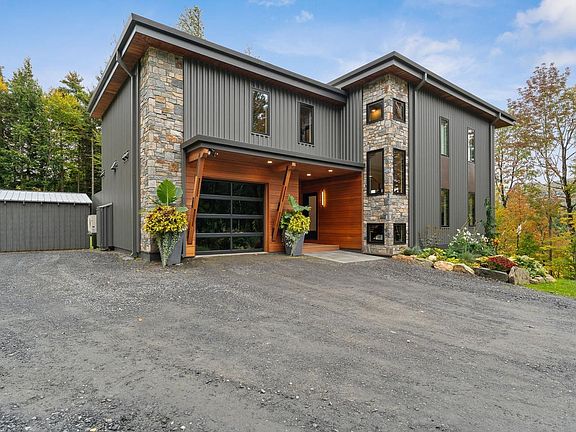 2nd image of 66 Valley House View