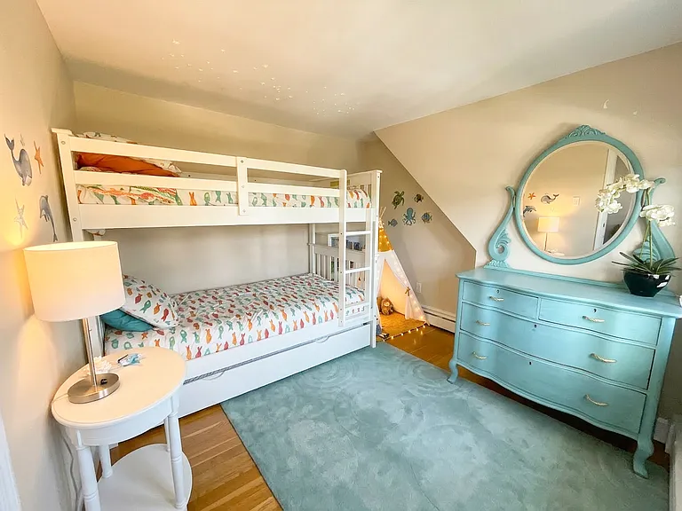 190 Nantasket Rd — Photo 16
