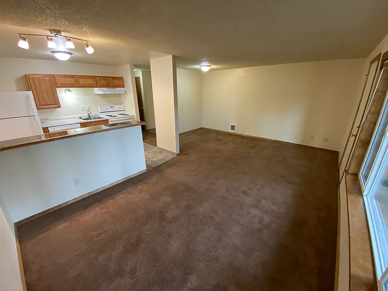 Fir Haven Apartments — Photo 5