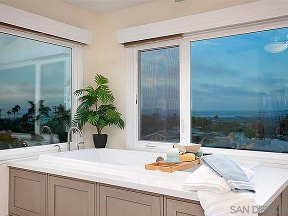 2nd image of 4307 Santa Monica Ave