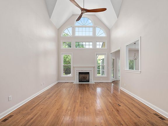 3rd image of 1204 Wynnwood Ct