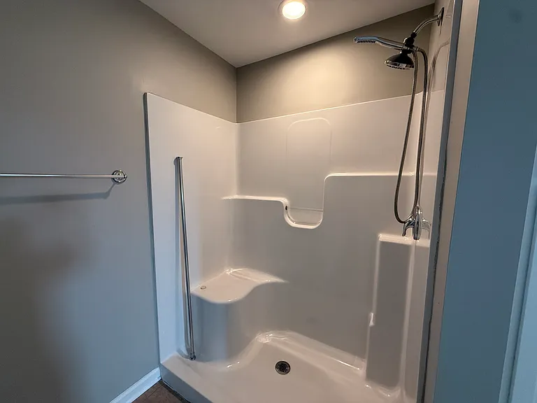 270 Mabdarin Dr — Photo 19