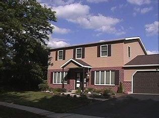 17 Tewkesbury Dr, Reading, PA 19610