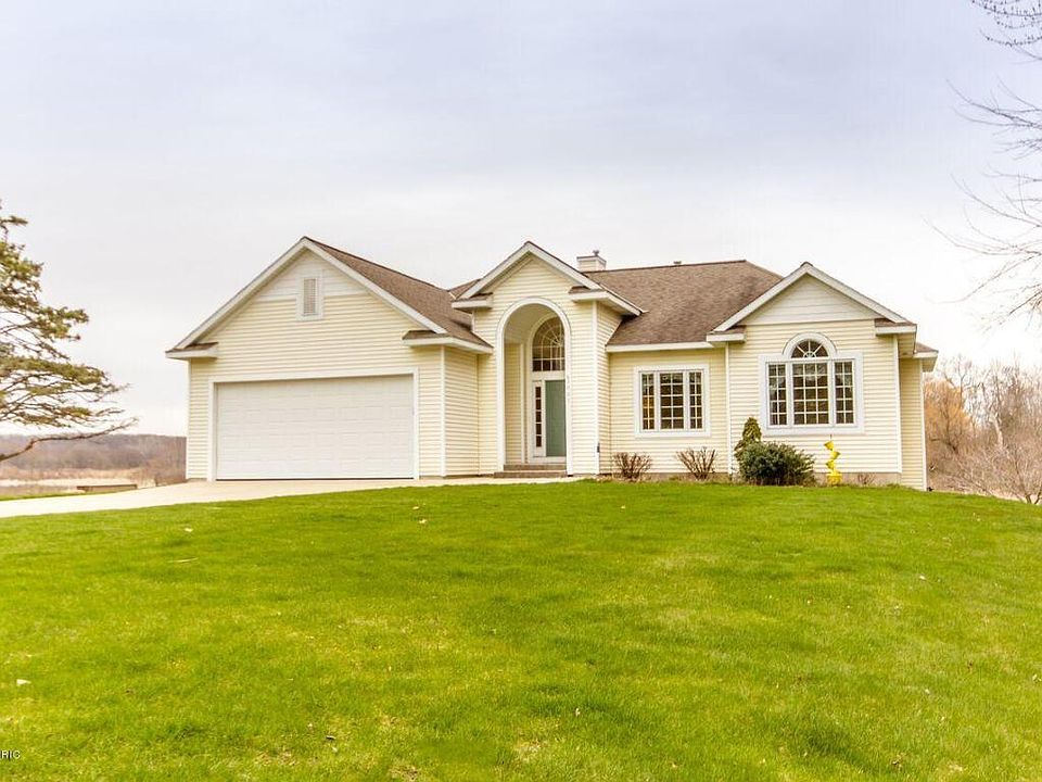 1st image of 3001 Newport Dr