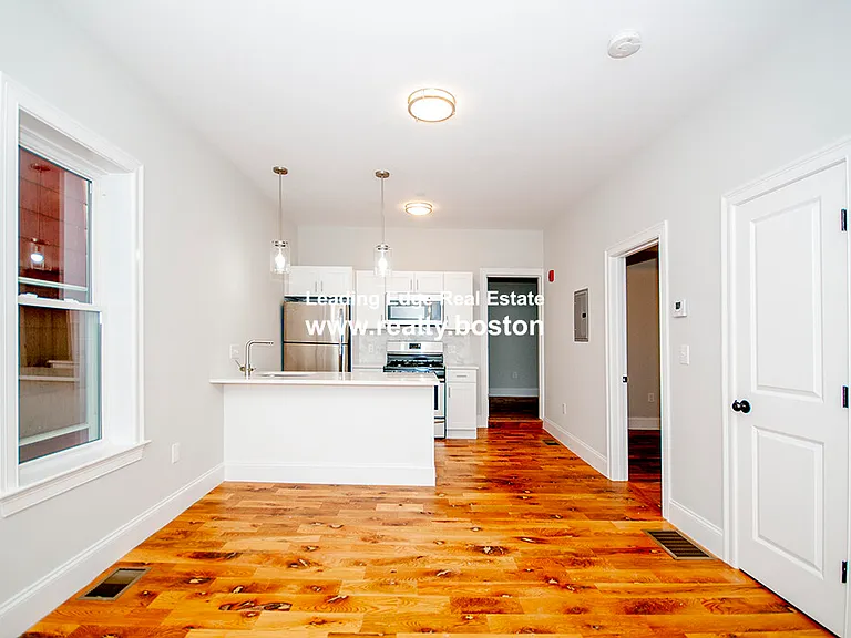 205 Marion St #2 — Photo 1