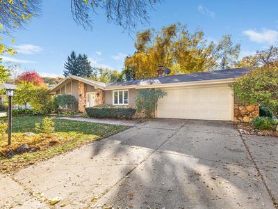 2339 Bramblewood COURT, Waukesha, WI, 53188