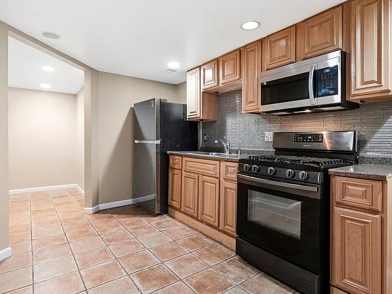 4703 Georgia Ave NW #B — Photo 12