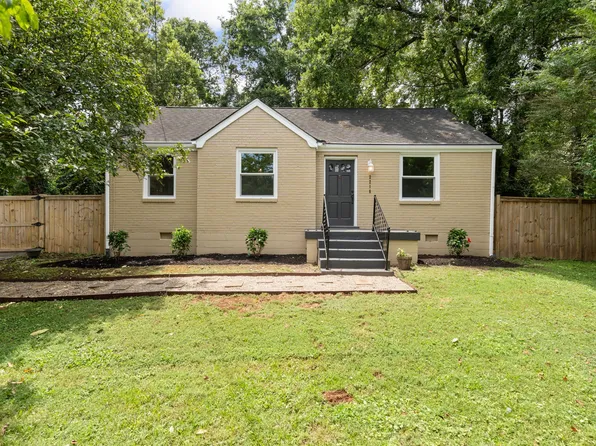 2216 Fernwood Dr, Nashville, TN 37216