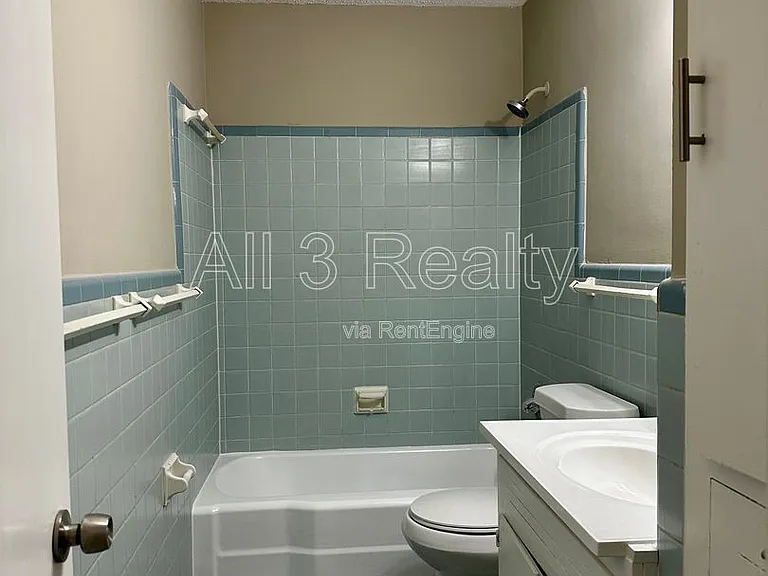 1009 Rosedale Dr — Photo 24