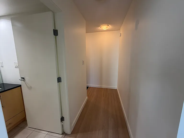 550 Pacific St #1606 — Photo 8