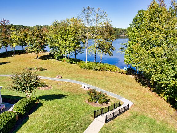 Walking paths & gazebo