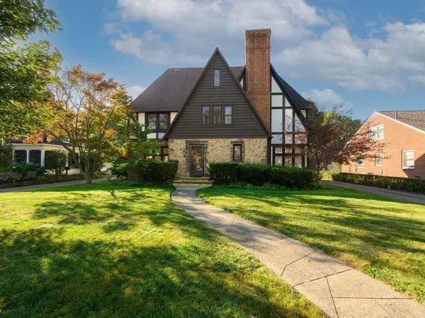 326 23rd St NW, Canton, OH 44709