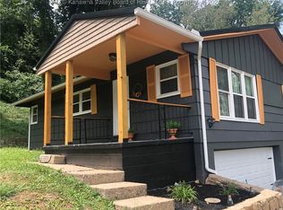 1498 Ravinia Rd, Charleston, WV 25314