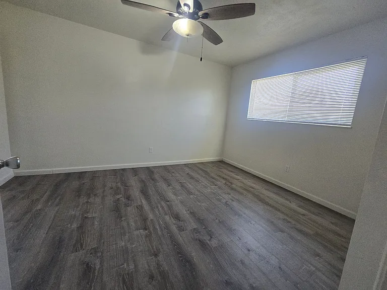 1200 W Water St — Photo 9