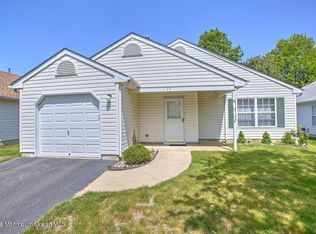 20 Mayapple Dr, Brick, NJ 08724