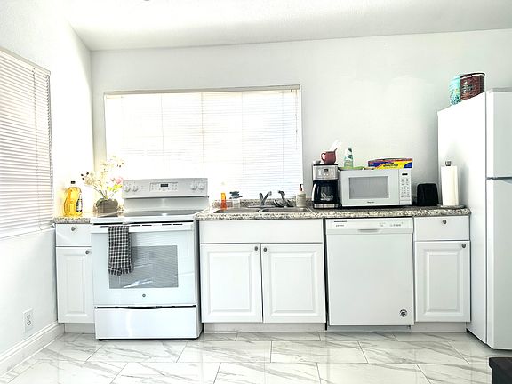 3rd image of 4859 Scotts Valley Dr