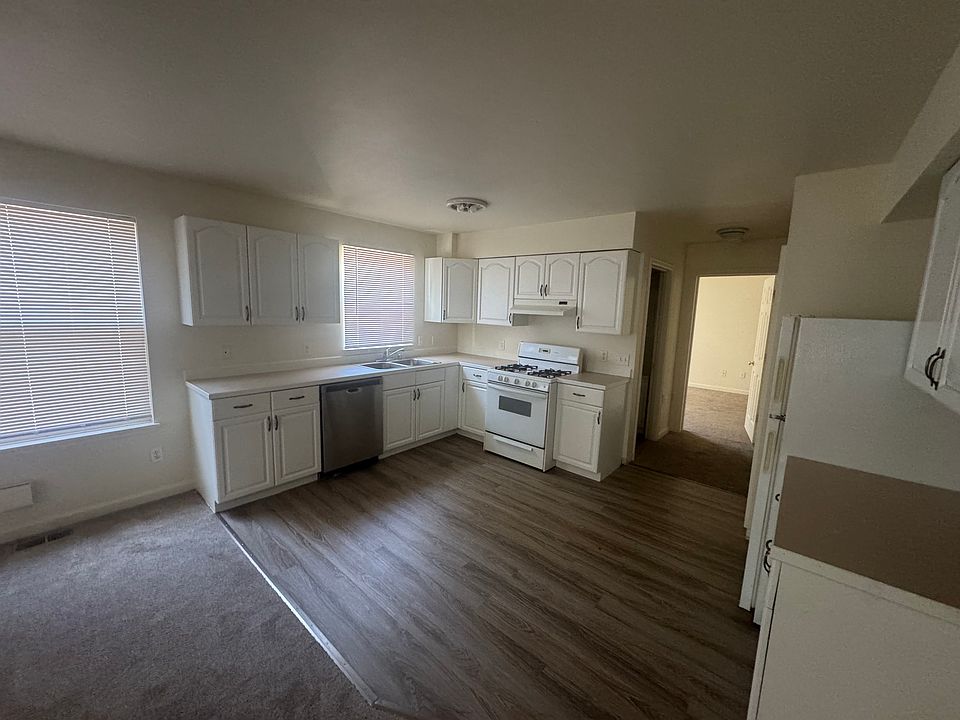 1st image of 707 E 5th Ave #1