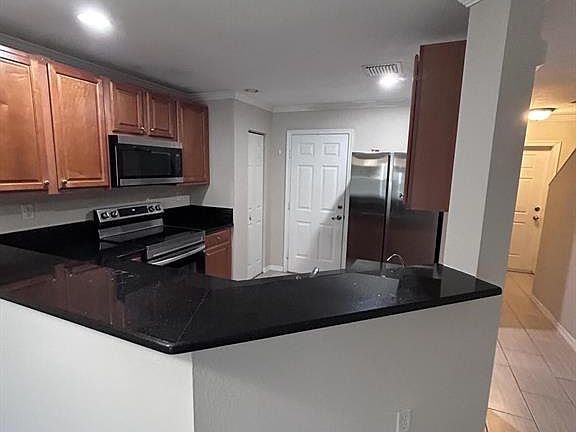 3rd image of 9115 Chambers St #1