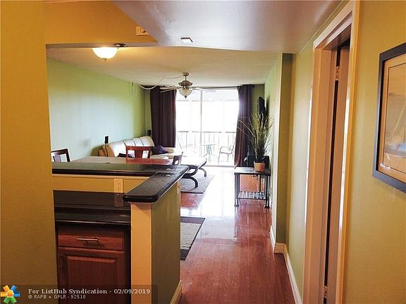 4th image of 5300 NE 24th Ter APT 520C