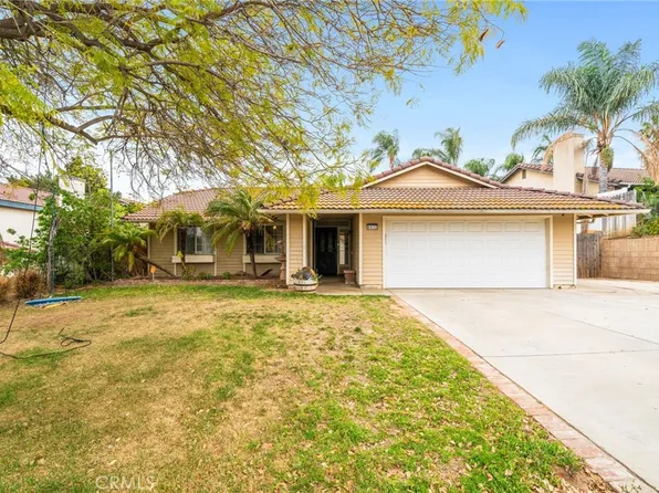 6932 Sundown Dr, Riverside, CA 92509