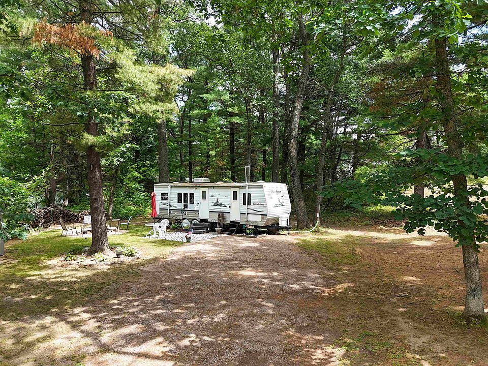 1st image of 1590 Lake Dr