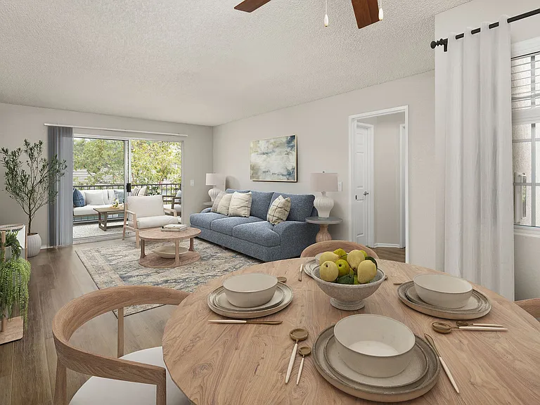 Green Valley Apartments — Photo 4