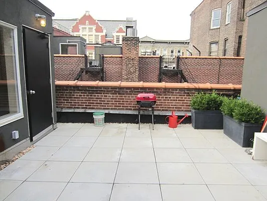 Rented by Mark David | media 12