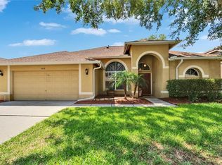 4418 River Overlook Dr, Valrico, FL 33596