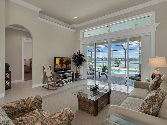 4th image of 618 Hart Lake Dr