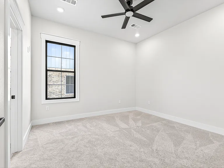 6811 Fir St — Photo 24